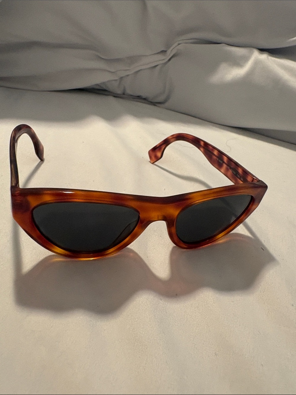 Burberry Cat eye sunglasses